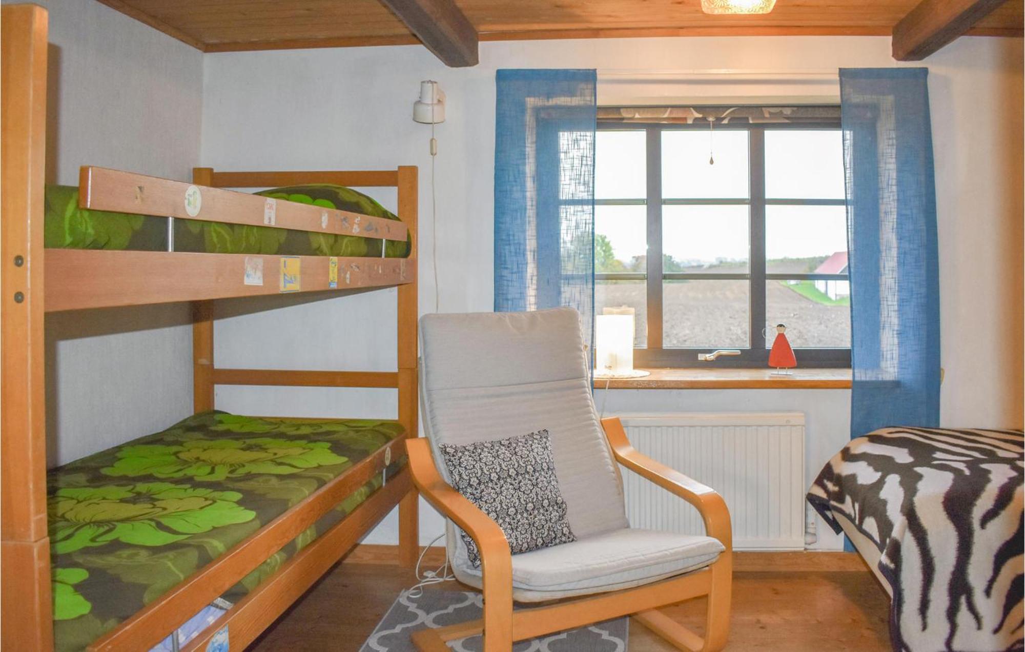 1 Bedroom Cozy Home In Simrishamn Gladsax Экстерьер фото